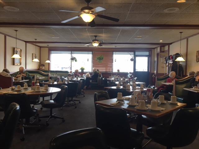 Seven Dwarfs Family Restaurant | 917 E Roosevelt Rd, Wheaton, IL 60187, USA | Phone: (630) 653-7888