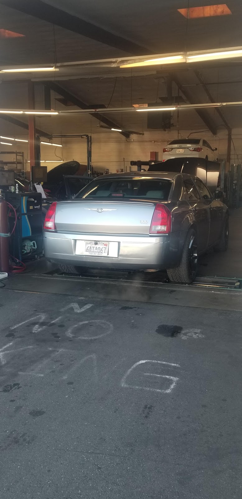 Gumaros Auto Repair & Mufflers | 1705 Auto Center Dr, Antioch, CA 94509, USA | Phone: (925) 779-0398