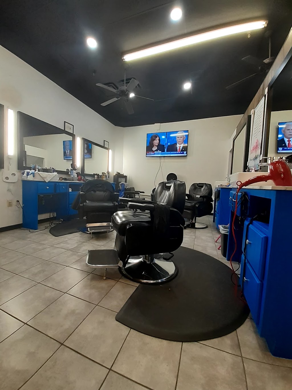 Mazvidal barber&salon | 1619 N 59th Ave suit 3, Phoenix, AZ 85035 | Phone: (602) 278-2798