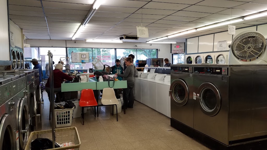 Spotless Laundry | 801 E 9 Mile Rd, Hazel Park, MI 48030 | Phone: (248) 545-9858