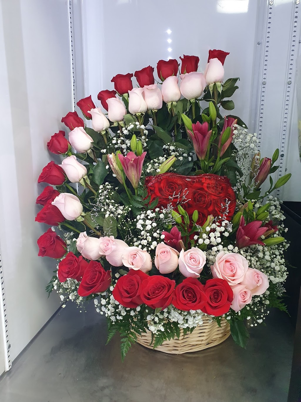 Spring Branch Florist | 1657 Gessner Rd Suite 3, Houston, TX 77080, USA | Phone: (832) 968-3074