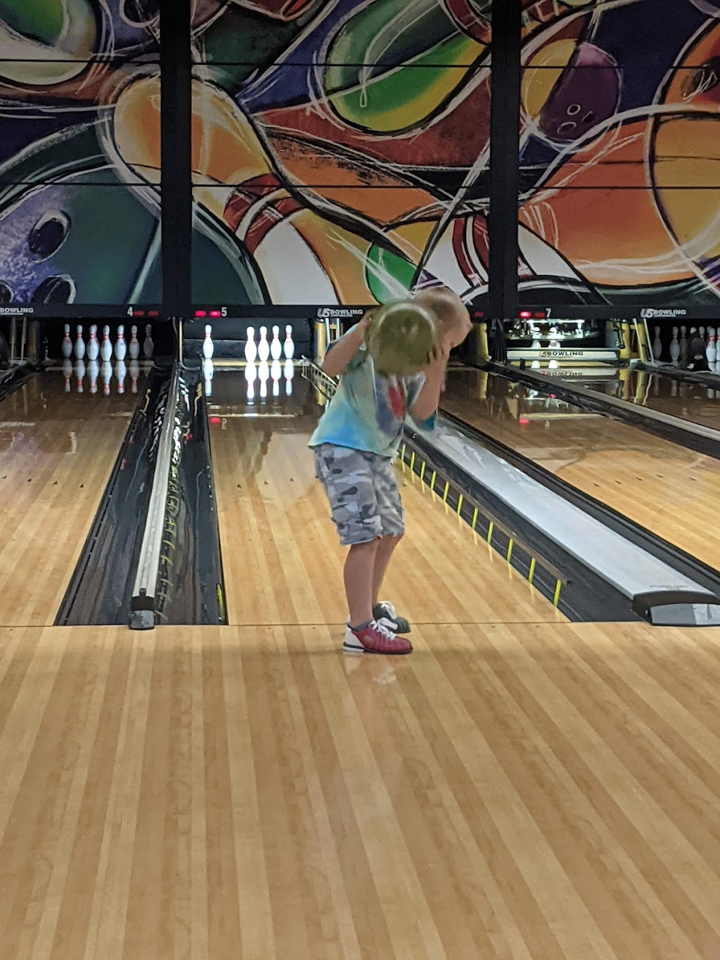 Plaza Lanes | 2641 E State St, Fremont, OH 43420, USA | Phone: (419) 332-1192