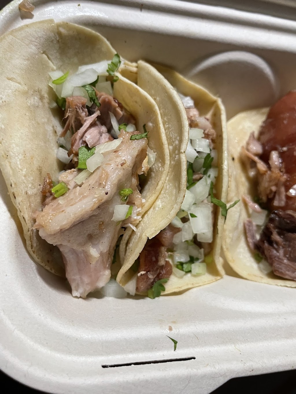 Taqueria Los Güeros | 231 Monroe St, Passaic, NJ 07055, USA | Phone: (973) 472-1091