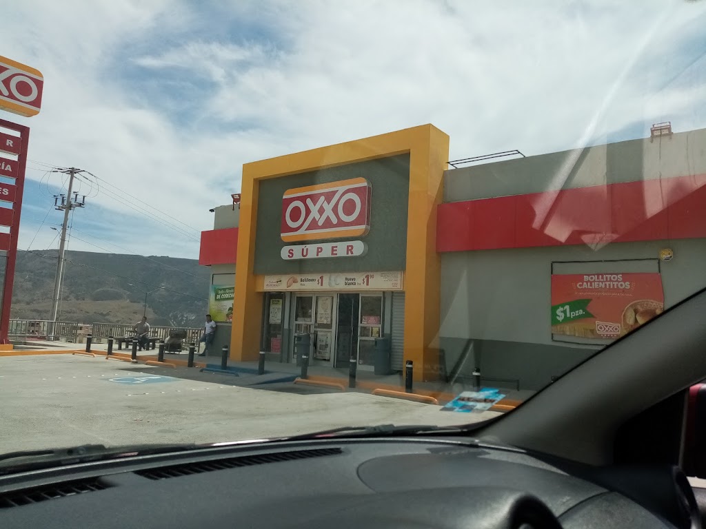 OXXO | Del Alba 15882, Natura Seccion Bosques, 22165 Tijuana, B.C., Mexico | Phone: 664 710 4856