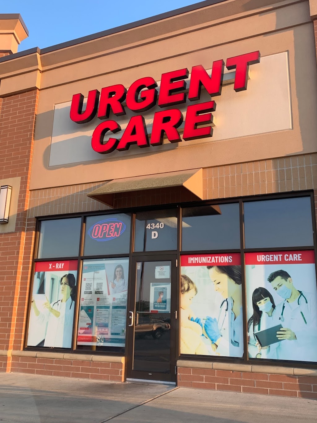 Walk In Urgent Care | 4340 N Leavitt Rd D, Lorain, OH 44053, USA | Phone: (440) 444-0497