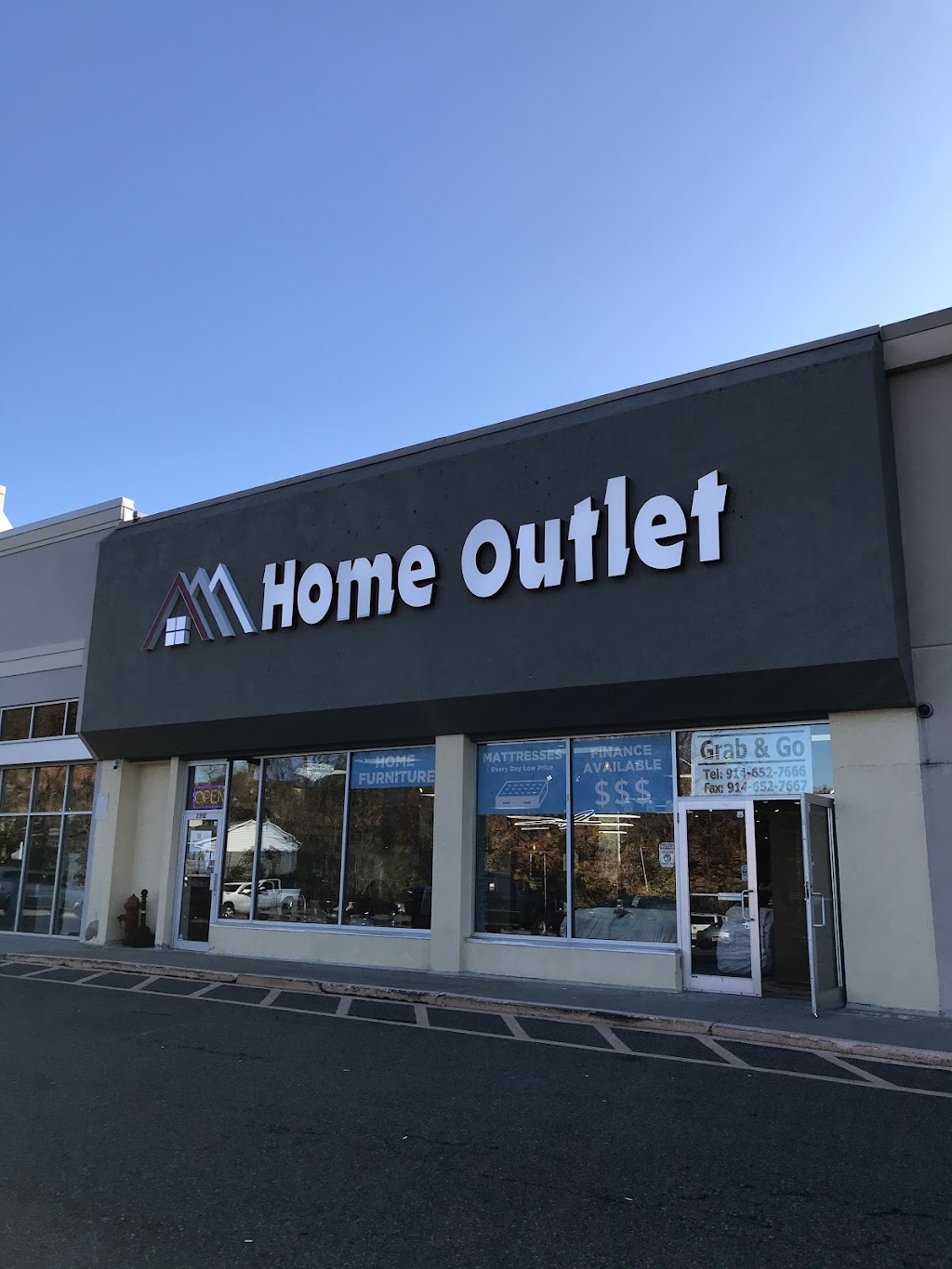 M&H Home Outlet Furniture | 2350 Central Park Ave, Yonkers, NY 10710, USA | Phone: (914) 202-9932