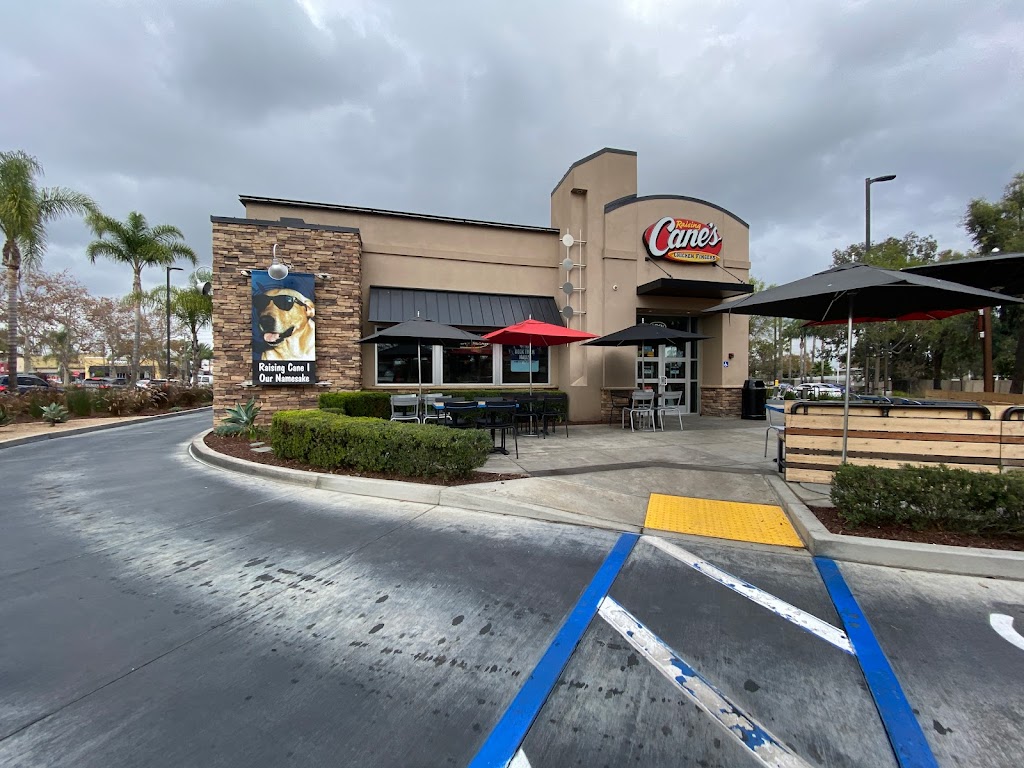 Raising Canes Chicken Fingers | 3150 Harbor Blvd, Costa Mesa, CA 92626, USA | Phone: (714) 540-1477