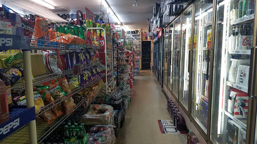 Apollo Beach Food Mart | 6020 N U.S. Hwy 41 N, Apollo Beach, FL 33572, USA | Phone: (813) 641-1388