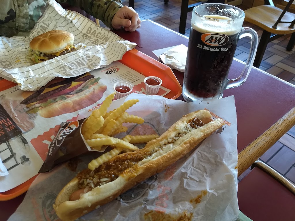 A&W Restaurant | 769 E Main St, Ravenna, OH 44266, USA | Phone: (330) 296-5028