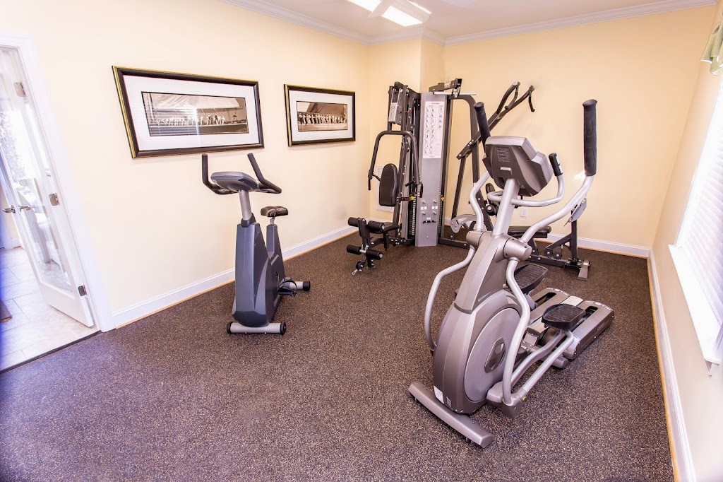 Waterford Pointe | 105 Lakeshore Dr, Hampton, VA 23666, USA | Phone: (757) 827-7900