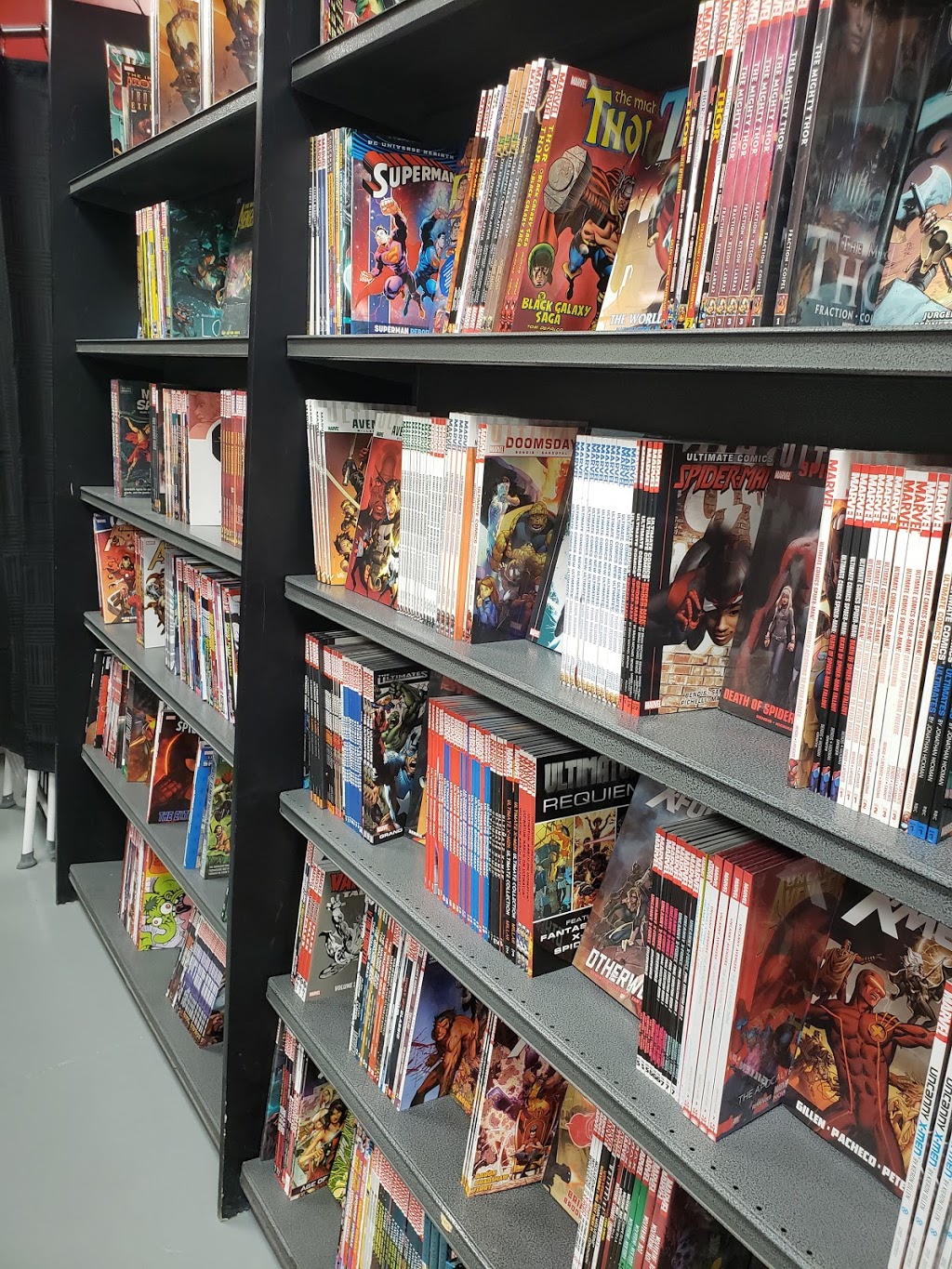 Fandomverse Comics | 3250 N Tenaya Way Ste. 106, Las Vegas, NV 89129, USA | Phone: (702) 677-7245