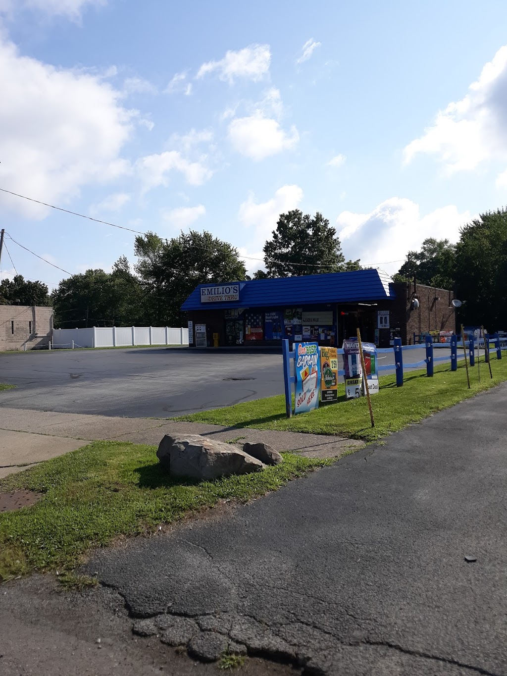 Emilios Drive Thru | 1255 S Raccoon Rd, Austintown, OH 44515, USA | Phone: (330) 793-9912