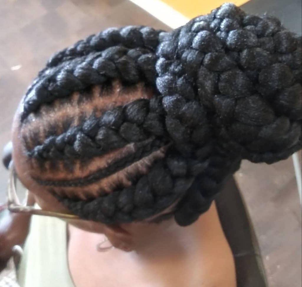 Bah African hair braiding 2 LLC | 496 1st St SW, Alabaster, AL 35007, USA | Phone: (205) 519-1667