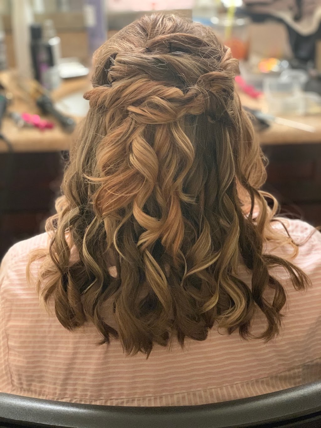 Jenn @ Strands Salon Suite | 1777 Main St Suite #2, Tewksbury, MA 01876 | Phone: (603) 560-6762