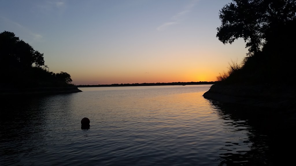 Lake Whitney Vacation Rentals | 121 Sandy Cir, Whitney, TX 76692, USA | Phone: (214) 763-6961