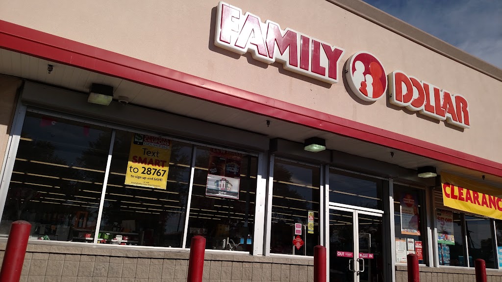 Family Dollar | 2548 N 32nd St, Phoenix, AZ 85008, USA | Phone: (480) 824-7160