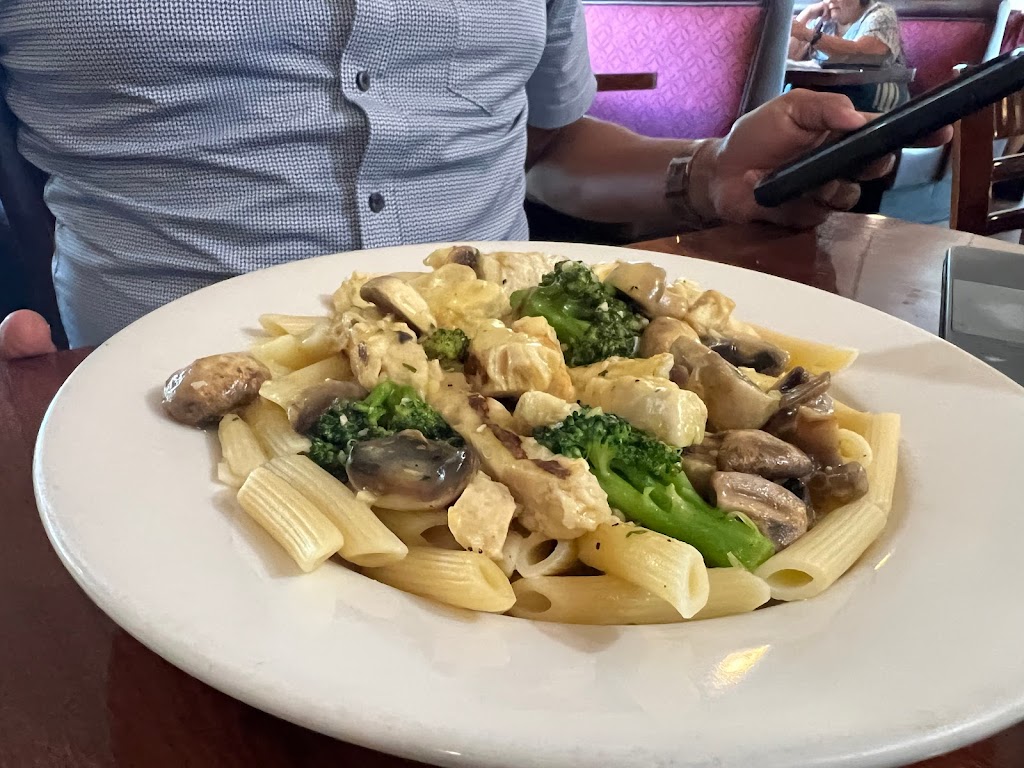 Johnny Russos Italian Restaurant | 1335 W Ramsey St, Banning, CA 92220, USA | Phone: (951) 849-9131