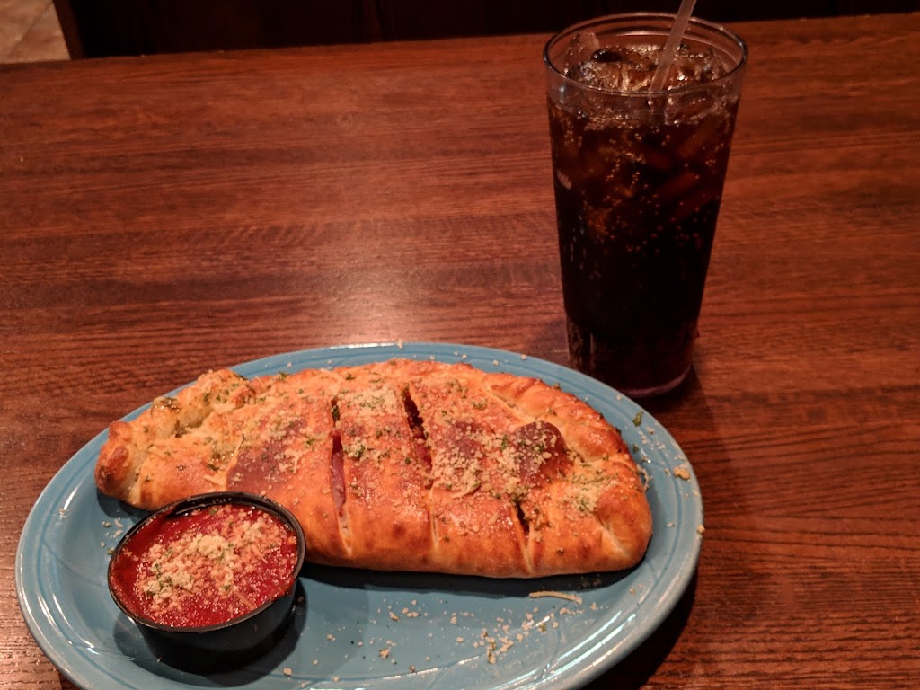 Rotolos Pizzeria | 8342 Perkins Rd, Baton Rouge, LA 70810, USA | Phone: (225) 636-2646