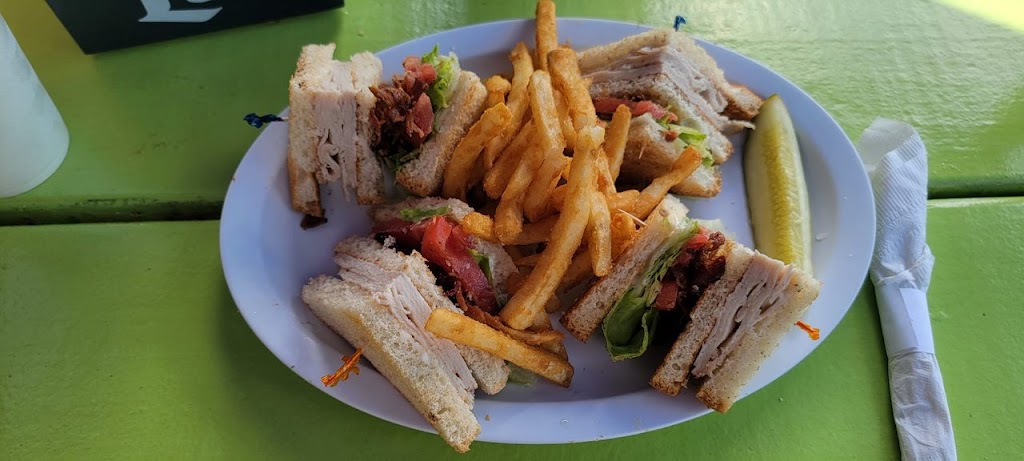 Friendly Tavern | 18121 Gulf Blvd, Redington Shores, FL 33708, USA | Phone: (727) 393-4470