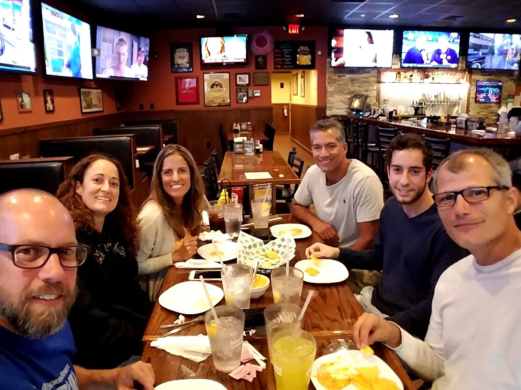 Beef O Bradys | 2561 E State Rd 60, Valrico, FL 33594, USA | Phone: (813) 655-1055