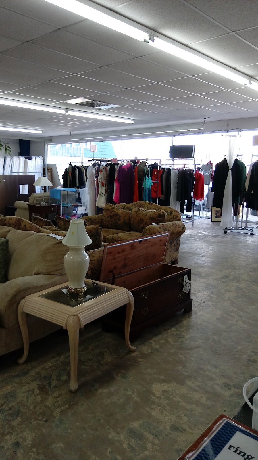 St. Vincent de Paul Thrift Store Clermont | 601 E W Hwy 50, Clermont, FL 34711, USA | Phone: (352) 242-0357