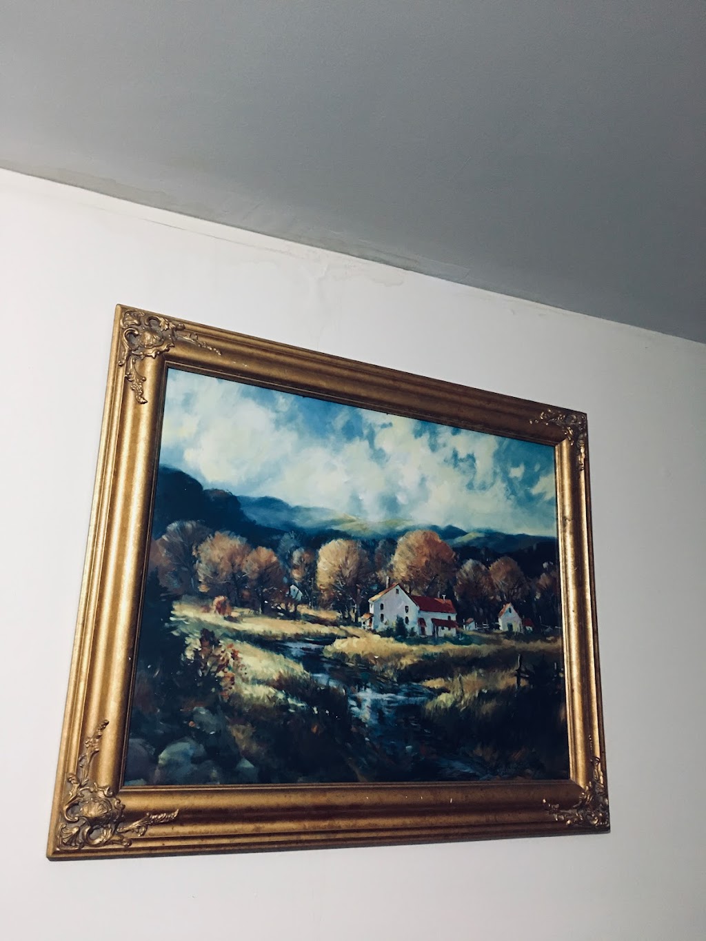 Sofia consignment and antique | 202 W 84th St, New York, NY 10024, USA | Phone: (917) 349-9409