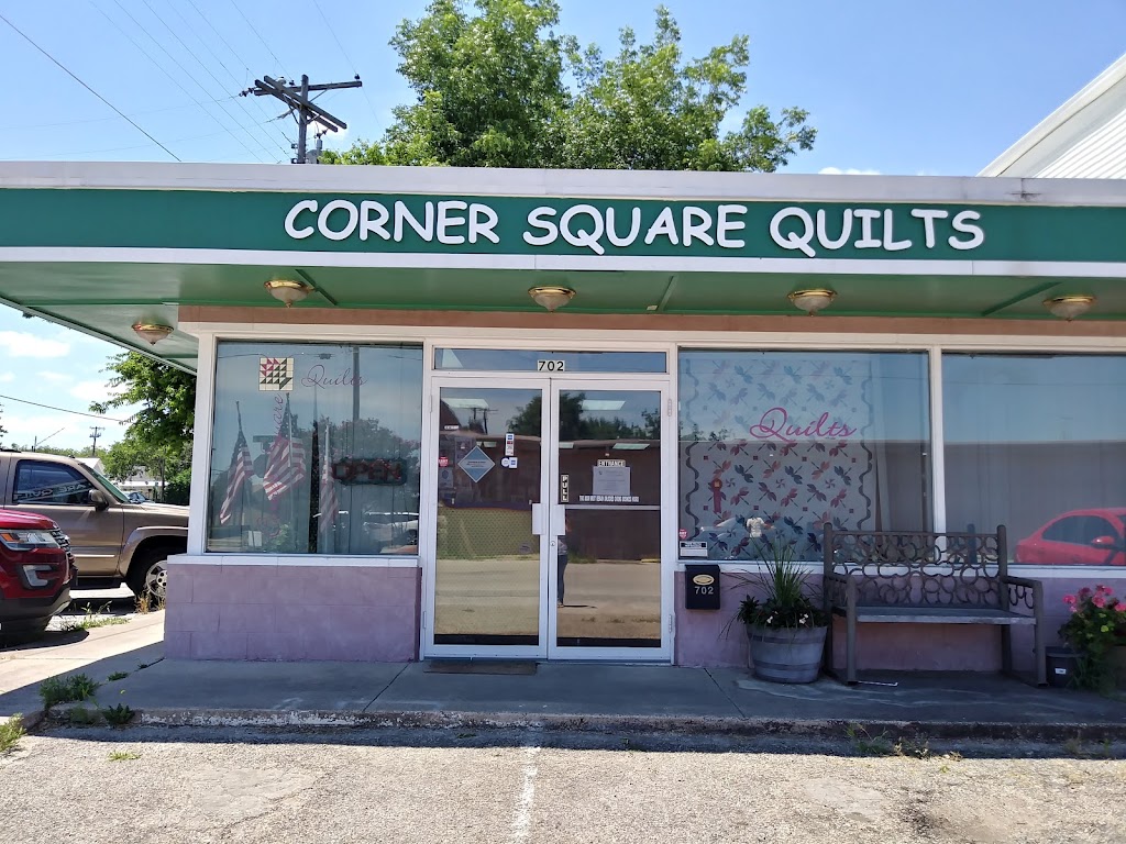 Corner Square Quilts LLC | 702 Cedar St, Cedar Hill, TX 75104, USA | Phone: (972) 293-0088