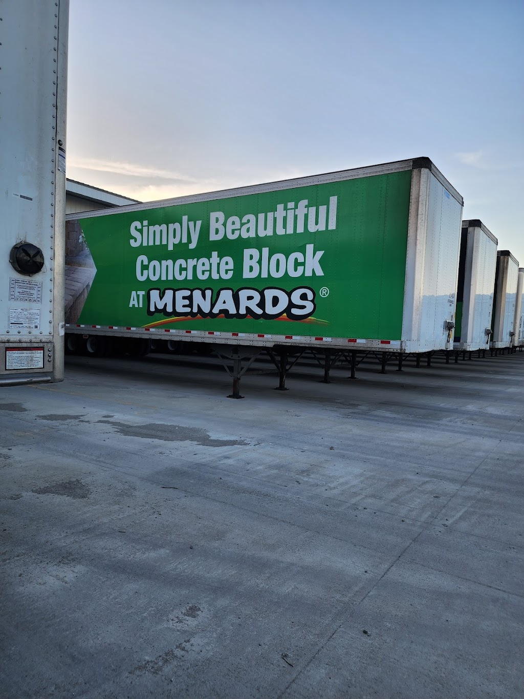 Menards Distribution Center | 8459 State Rte 41 NW, Washington Court House, OH 43160, USA | Phone: (740) 426-7005