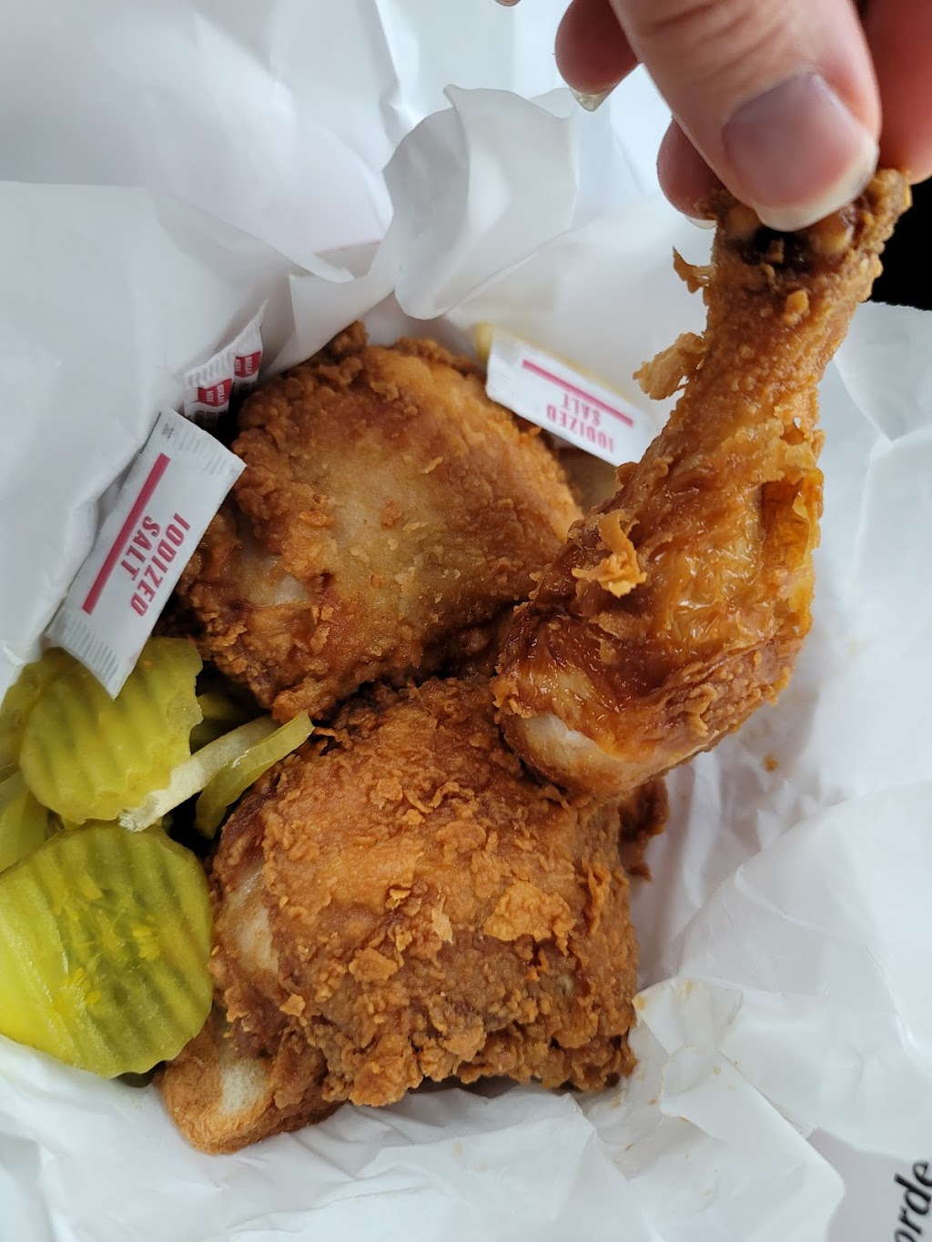 Henderson Chicken Mesquite | 1515 E Kearney St suite 200, Mesquite, TX 75149, USA | Phone: (214) 643-6234