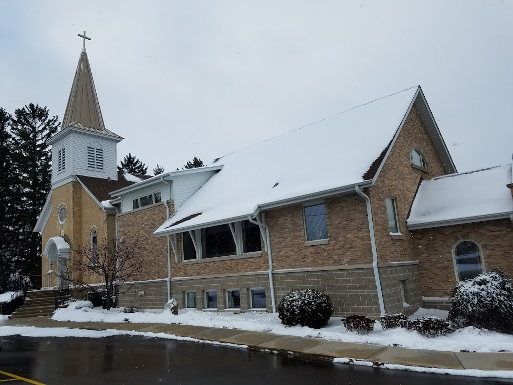 Trinity Lutheran Church and School, ELS | 1268 Pleasant Valley Rd, West Bend, WI 53095, USA | Phone: (262) 675-6627