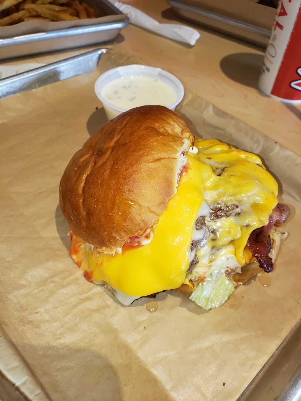 MOOYAH Burgers, Fries & Shakes | 2706 Cabelas Pkwy Ste 140, Gonzales, LA 70737, USA | Phone: (225) 390-1062