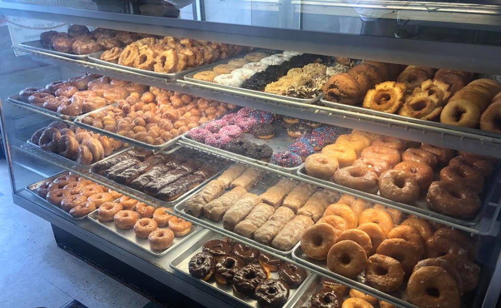 Stans Donut Shop | 2628 Homestead Rd, Santa Clara, CA 95051, USA | Phone: (408) 296-5982