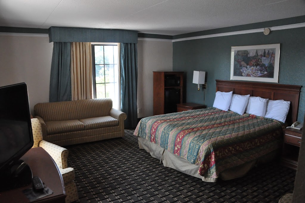 Stone Mountain Inn & Suites Tucker | 1819 Mountain Industrial Blvd, Tucker, GA 30084, USA | Phone: (770) 543-0675