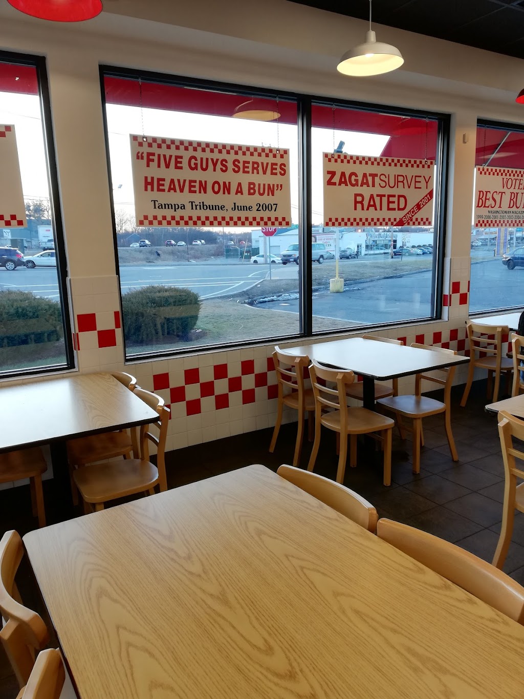 Five Guys | 27 Westgate Dr, Brockton, MA 02301, USA | Phone: (774) 381-7921