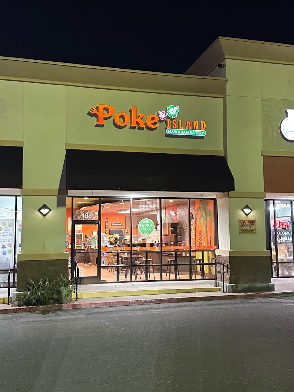 Poke Island | 8112 Talbert Ave #103, Huntington Beach, CA 92646, USA | Phone: (714) 848-7653