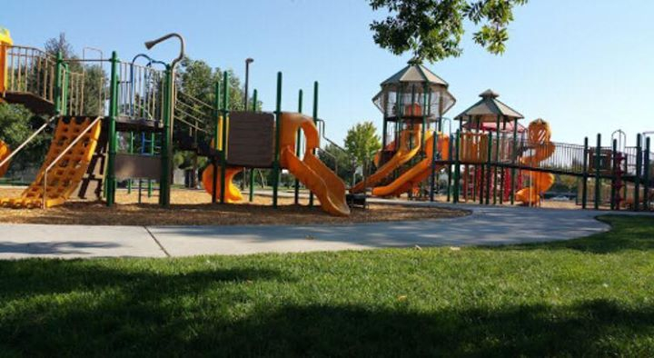 Little Bambinis Preschool | 136 Indianapolis Ct, Manteca, CA 95337, USA | Phone: (209) 229-6516