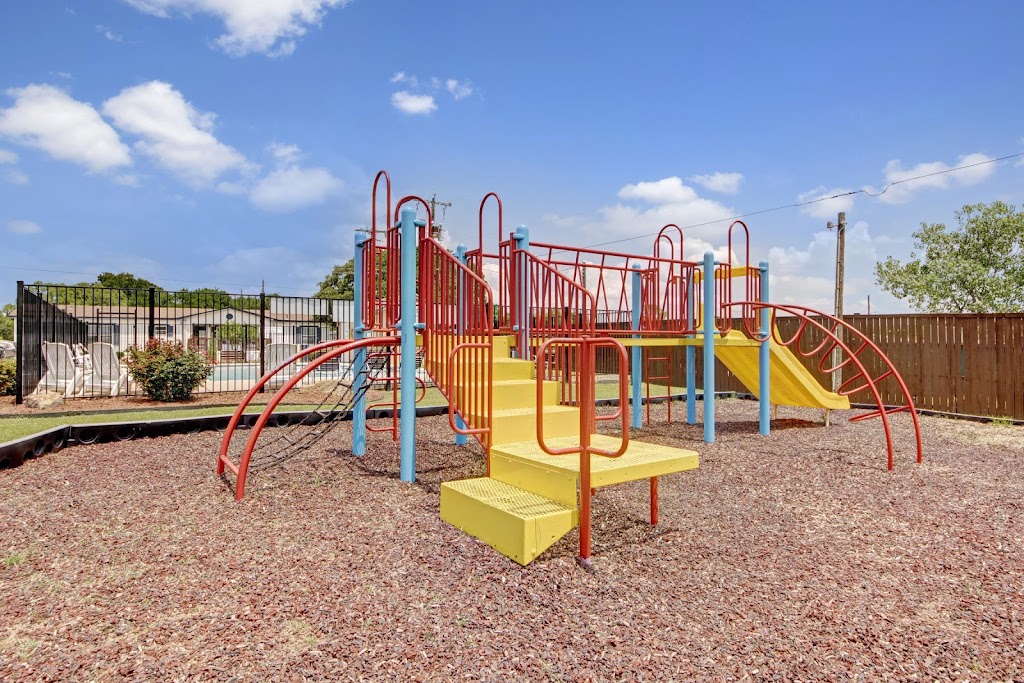 Denton Falls | 6601 Grissom Rd Lot 302, Denton, TX 76208, USA | Phone: (940) 323-9255