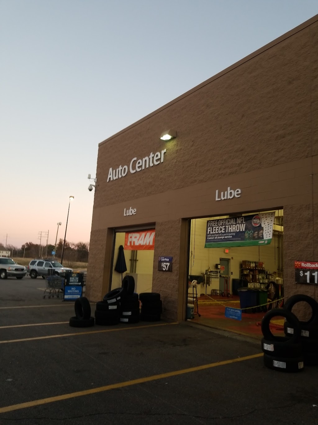 Walmart Auto Care Centers | 798 N Service Rd, West Memphis, AR 72301, USA | Phone: (870) 732-0303