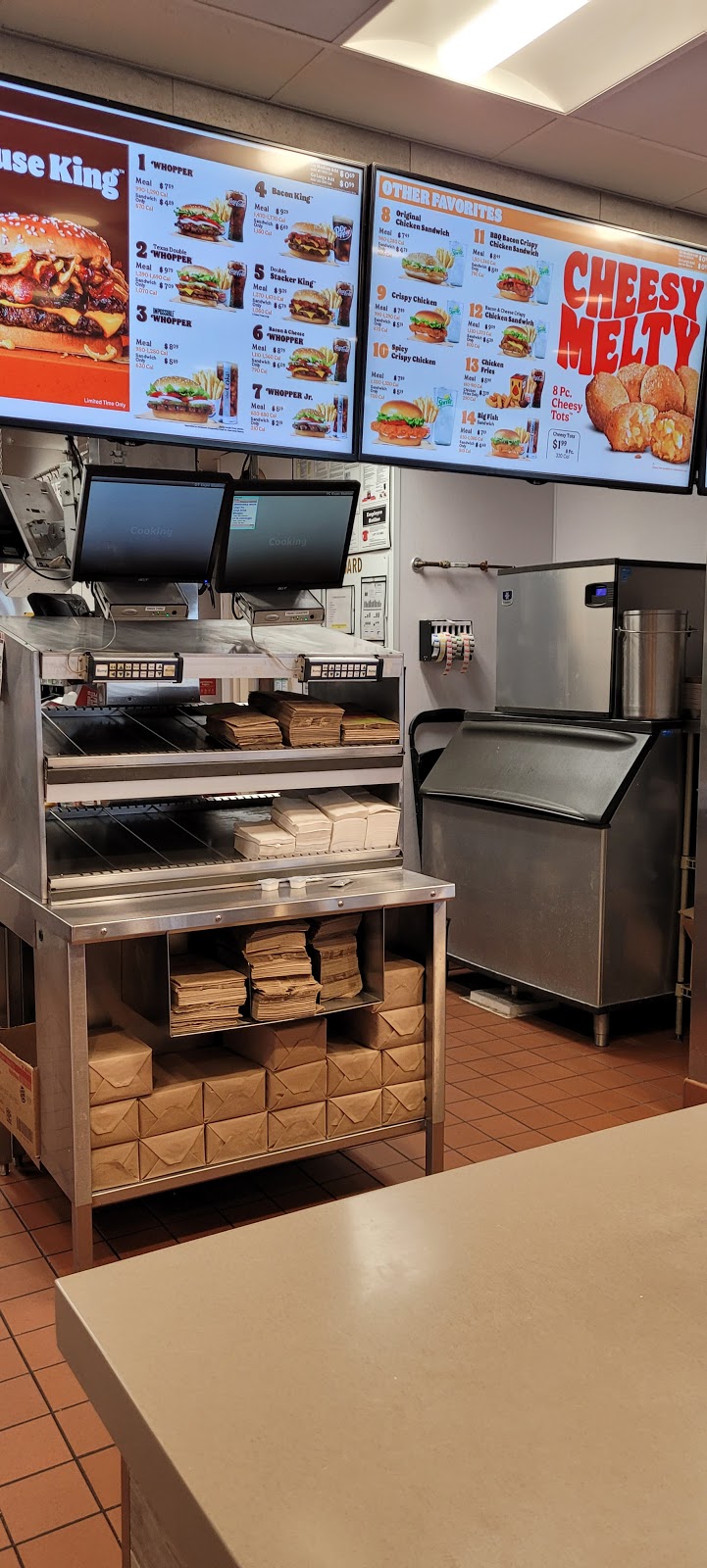 Burger King | 919 E 9th St, Lockport, IL 60441, USA | Phone: (815) 838-3547