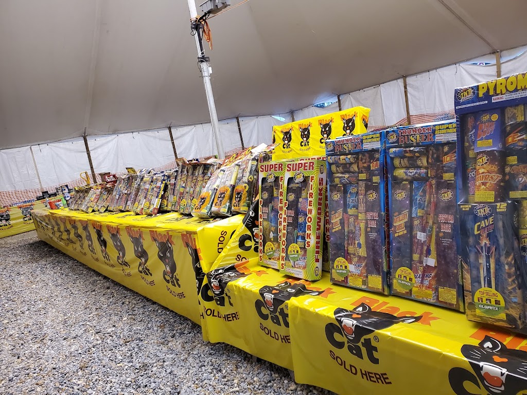 Loco Joes Fireworks Oak Harbor | 2469 Gause Blvd W, Slidell, LA 70460, USA | Phone: (601) 569-3944