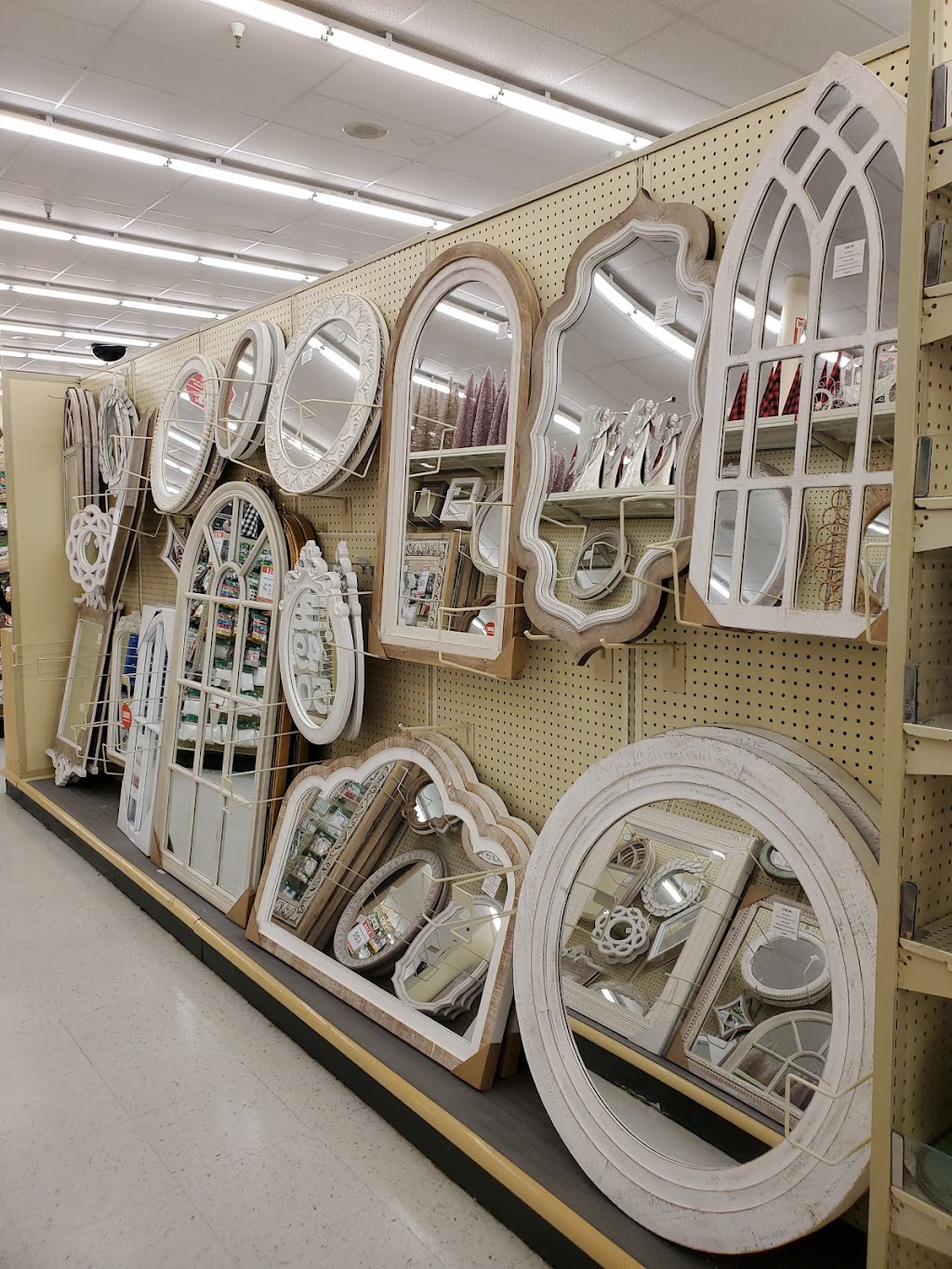 Hobby Lobby | 1422 E Dixie Dr, Asheboro, NC 27203, USA | Phone: (336) 629-3120