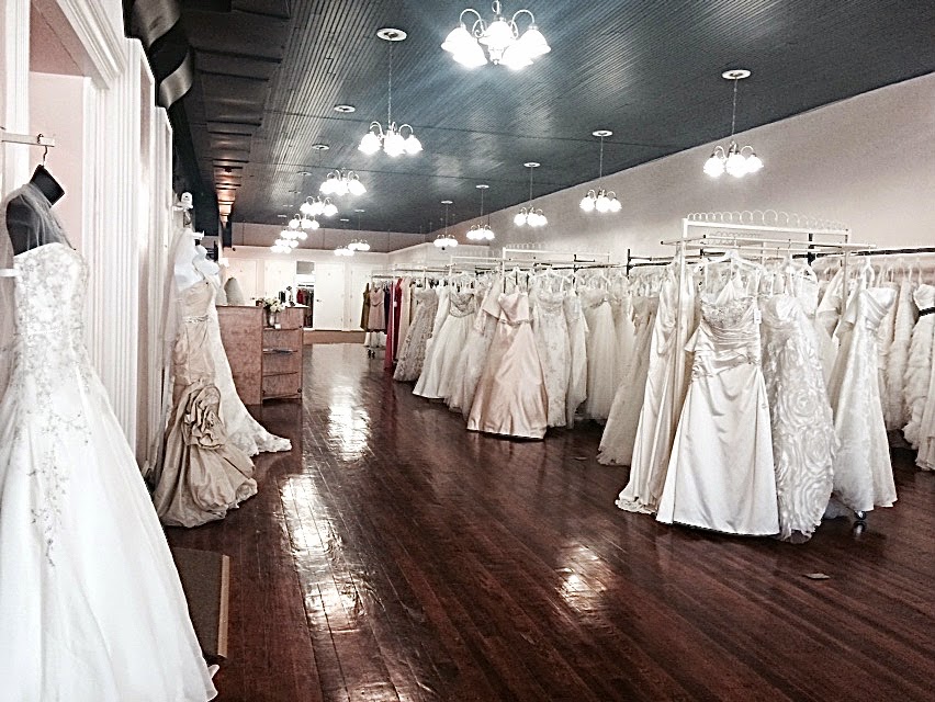 Wedding Gallery - St Charles - Frenchtown | 801 N 2nd St, St Charles, MO 63301, USA | Phone: (636) 724-9012