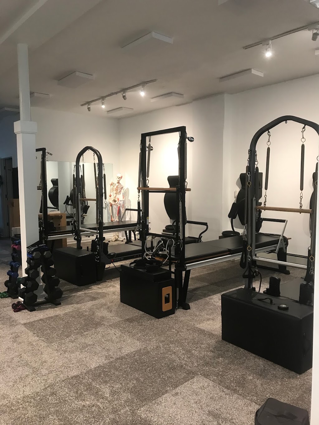 Sentirsi Pilates Studio | 20 Hillside Ave, Metuchen, NJ 08840, USA | Phone: (732) 317-8634