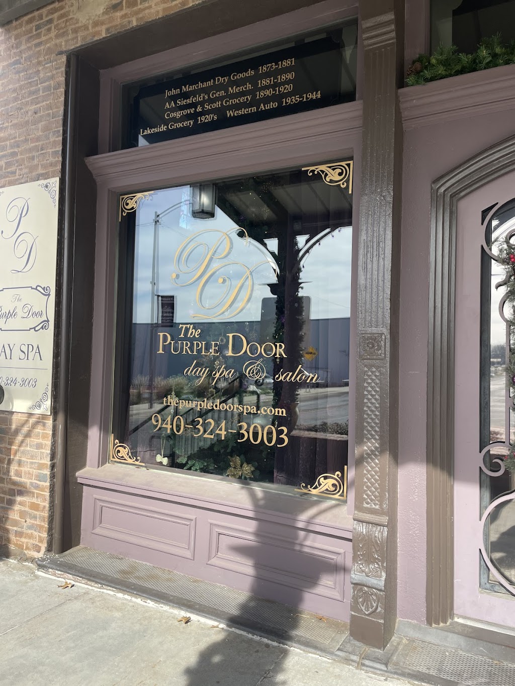 The Purple Door Day Spa | 114 W Main St, Pilot Point, TX 76258, USA | Phone: (940) 324-3003