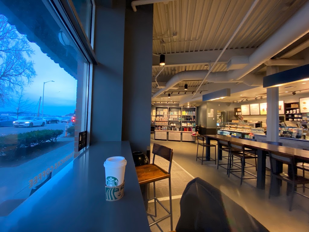 Starbucks | 2742 Alki Ave SW, Seattle, WA 98116, USA | Phone: (206) 933-6974