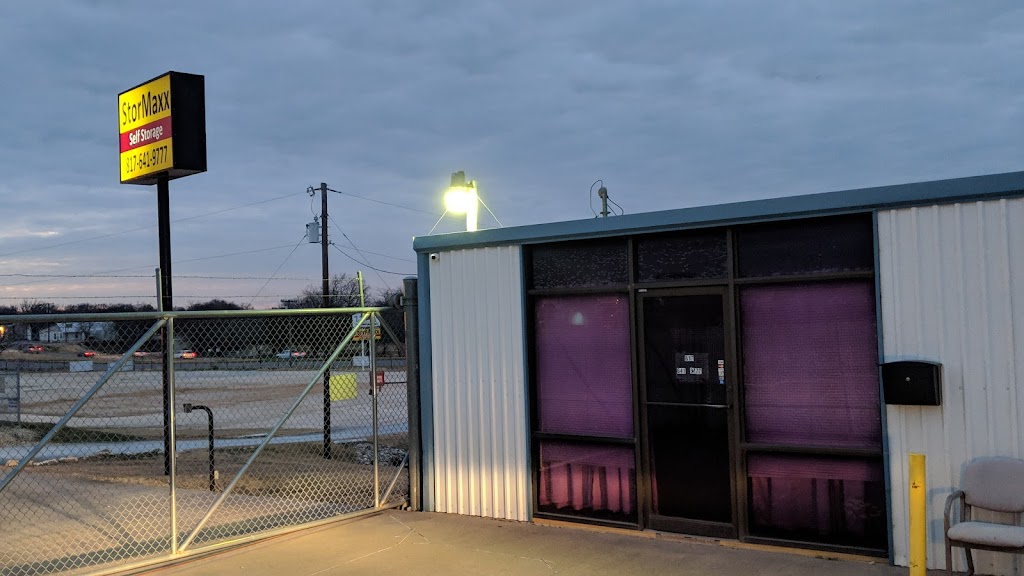 StorMaXX Self Storage | 1501 S Main St, Cleburne, TX 76033, USA | Phone: (817) 648-3250