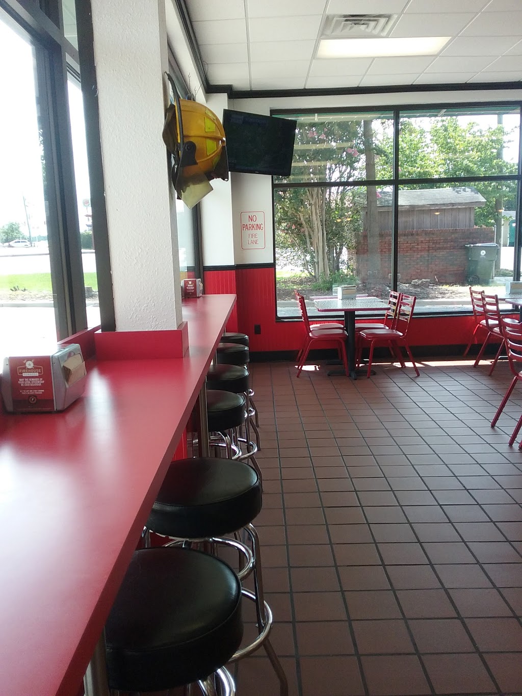 Firehouse Subs Fuquay Varina | 1303 N Main St, Fuquay-Varina, NC 27526, USA | Phone: (919) 762-5328