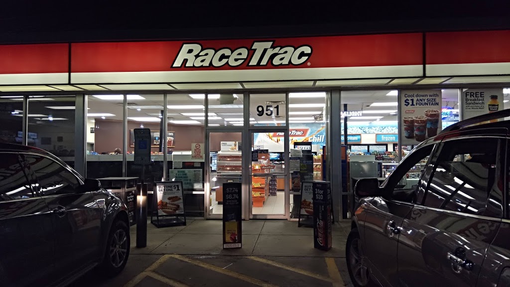 RaceTrac | 951 Altamesa Blvd, Fort Worth, TX 76134, USA | Phone: (817) 551-1209