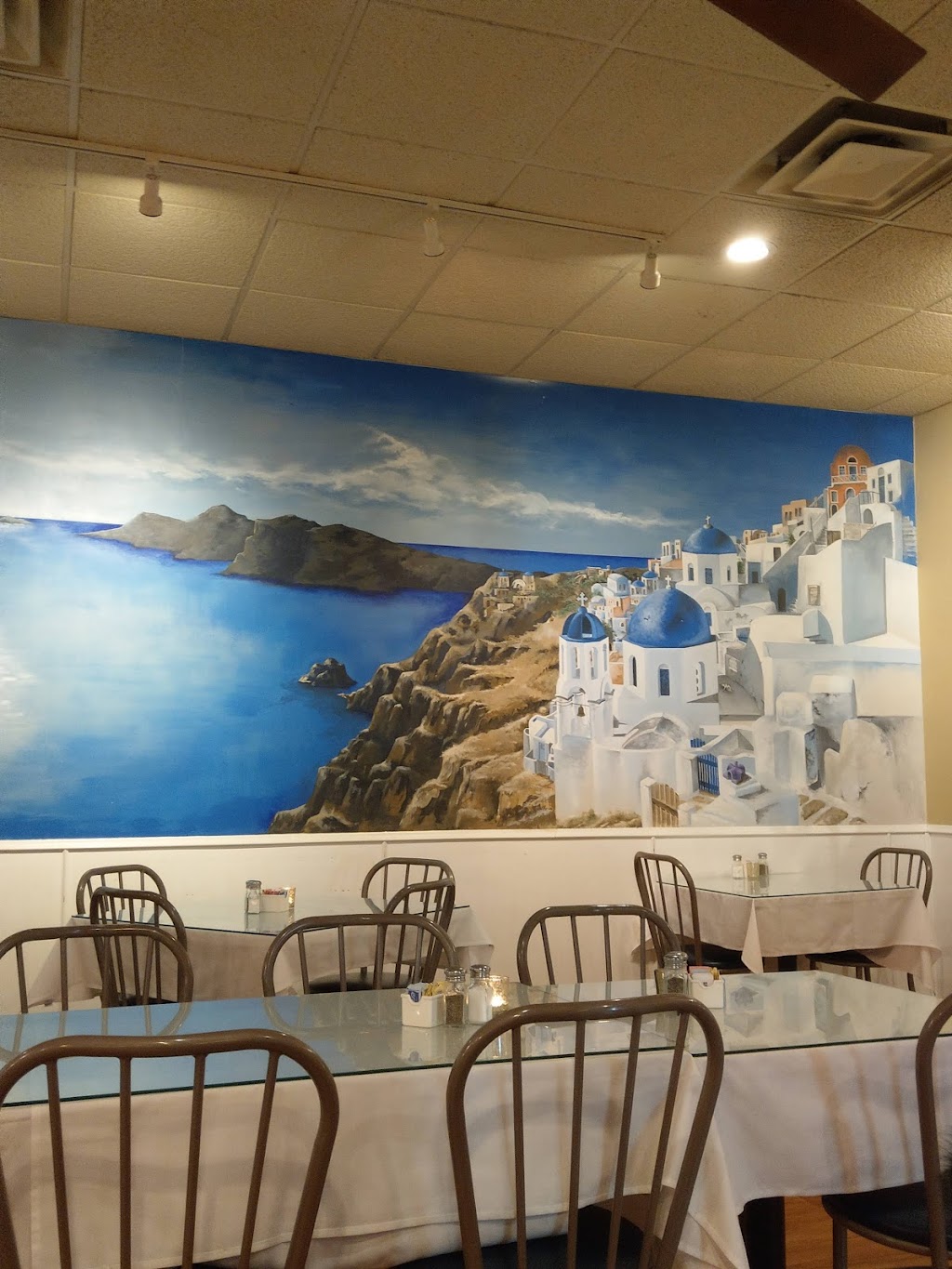 Greek Islands Restaurant | 3821 Center St, Omaha, NE 68105, USA | Phone: (402) 346-1528