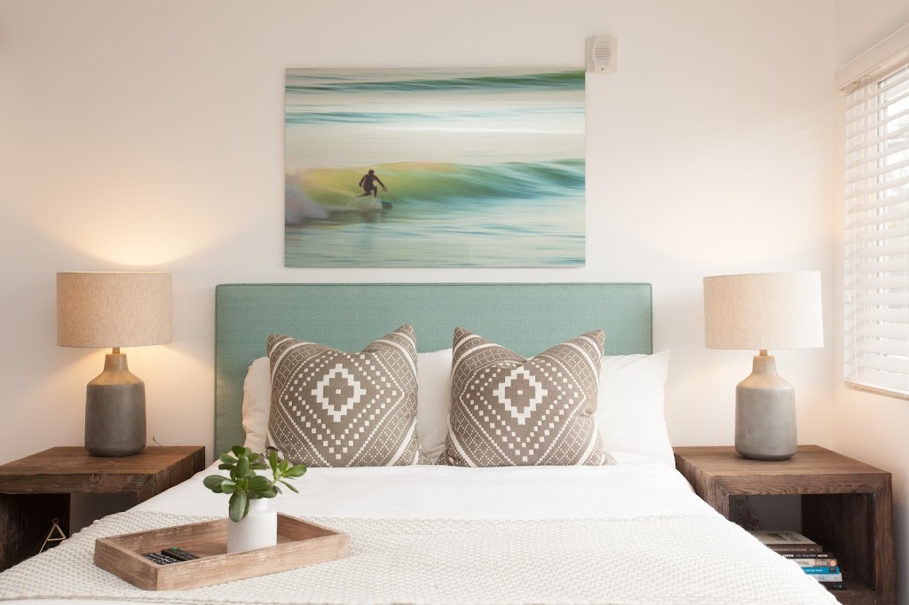 Surfhouse Boutique Hotel | 960 N Coast Hwy 101, Encinitas, CA 92024, USA | Phone: (760) 545-5033